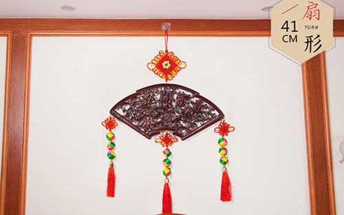 西双版纳中国结挂件实木客厅玄关壁挂装饰品种类大全